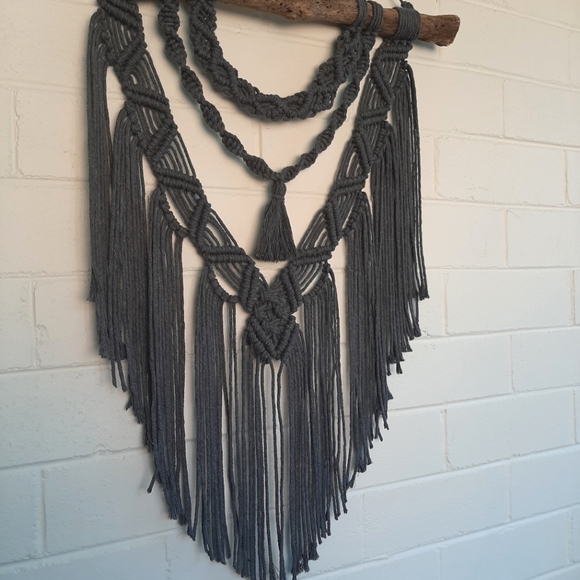 Wall hanging Macrame Handmade - Picture 3 of 3